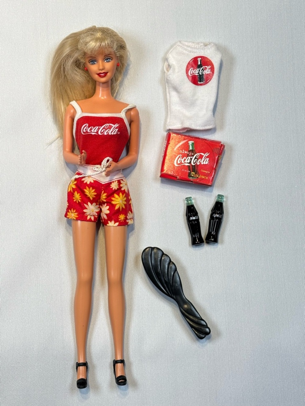 🥤 Vintage 1999 Coca-Cola Splash Barbie